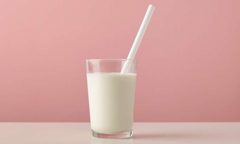 Beber muito leite não causa doenças cardiometabólicas, afirmam cientistas