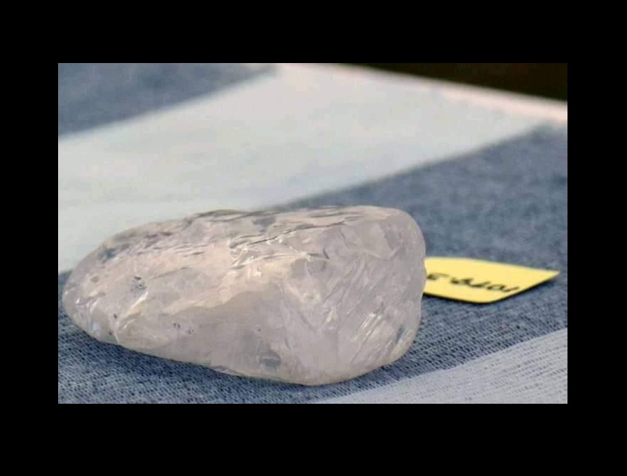 Diamante gigante encontrado em Botsuana pode ser o 3º maior da história
