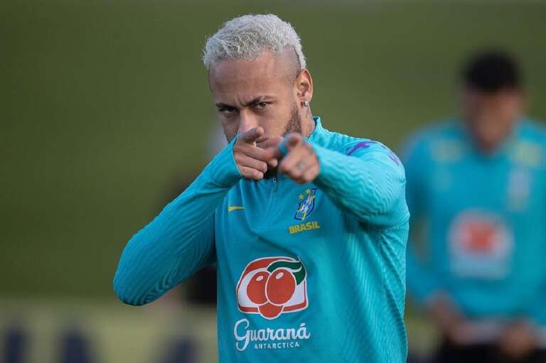 Neymar não "respeita" os adversários, diz ex-zagueiro da Seleção Argentina