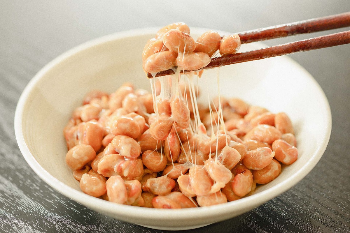 Natto: soja fermentada pode desativar o coronavírus, diz estudo