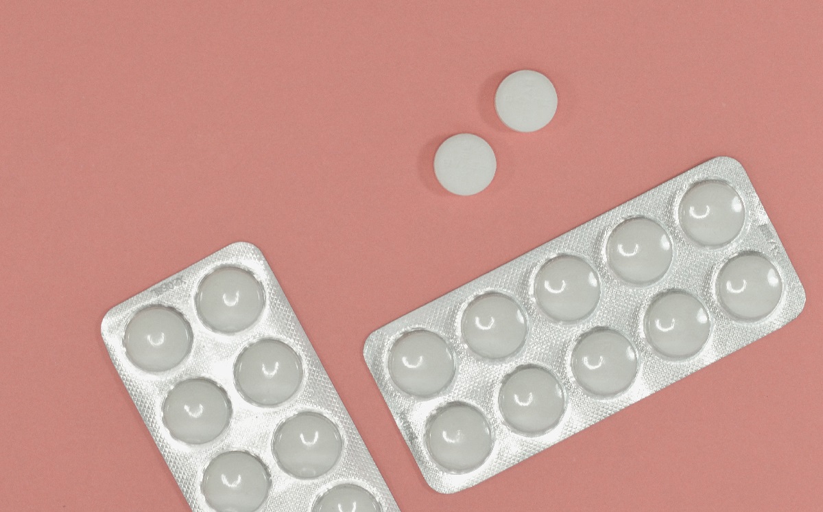 Remédio para covid-19 pode ajudar na menstruação severa