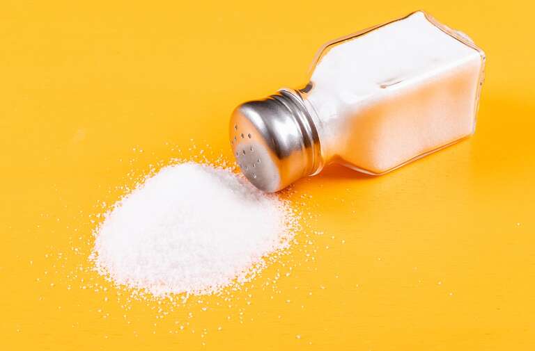 Substitutos do sal ajudam no controle da pressão arterial, diz estudo
