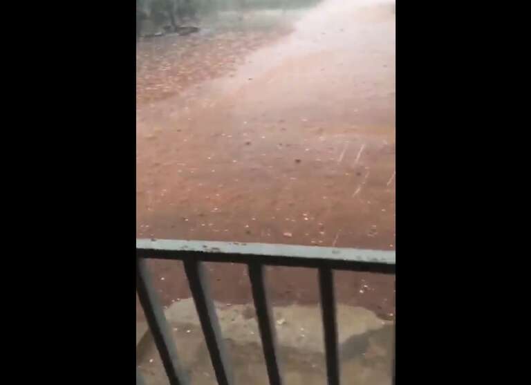 VÍDEO: moradores registram chuva de granizo no interior da Paraíba