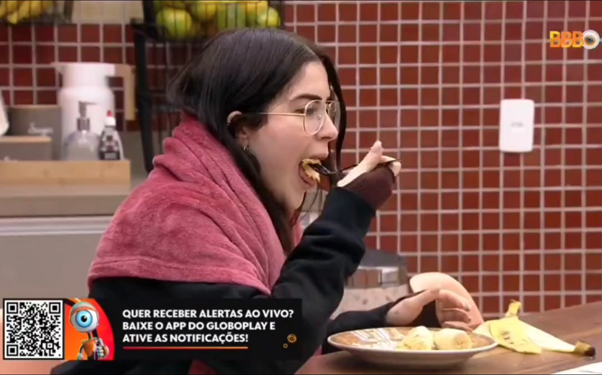 VÍDEO: banana-da-terra não deve ser comida crua, ok, Jade Picon?