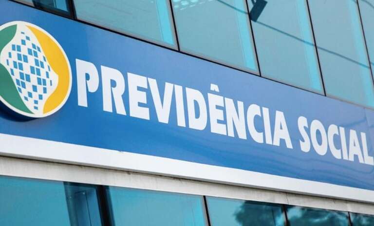 Fake news: governo brasileiro não vai pagar 14º salário