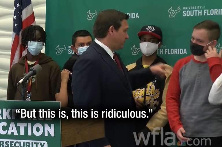 Governador da Flórida é criticado por pedir que estudantes tirassem as máscaras contra covid-19