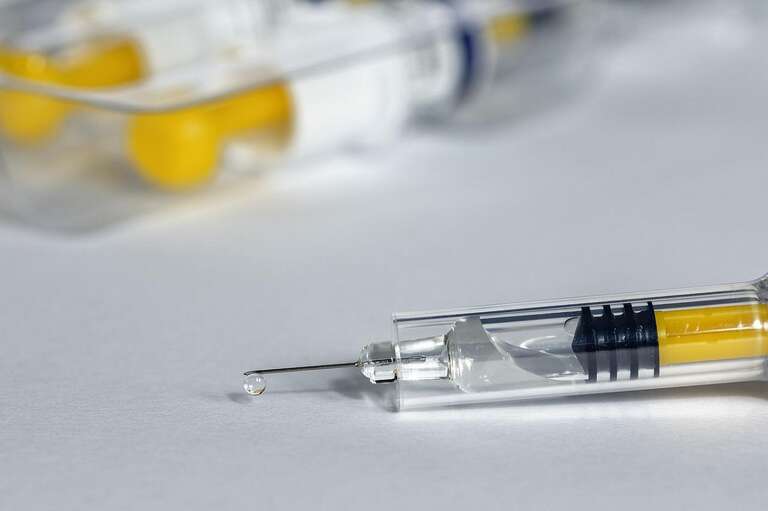 Cientistas preparam teste da vacina CF33-hNIS ou Vaxinia, que combate todo tipo de câncer