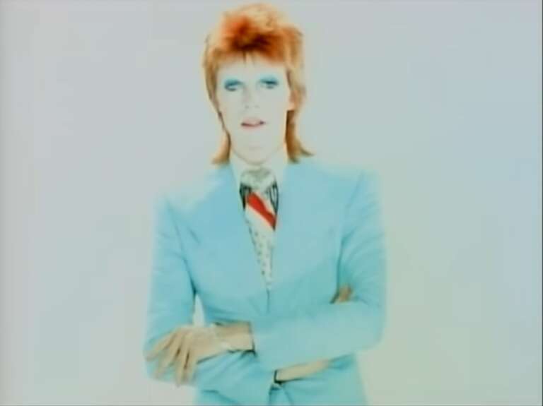 David Bowie lançava, há 50 anos, seu icônico personagem Ziggy Stardust