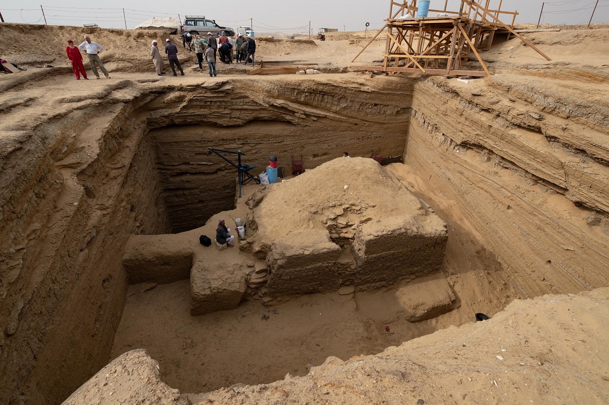 Arqueólogos encontram tumba de comandante militar egípcio que recrutava mercenários