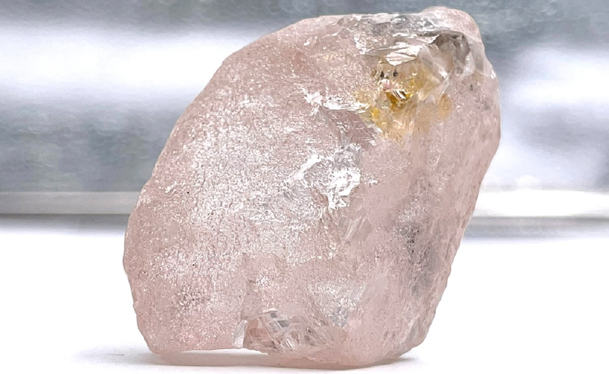Diamante rosa gigante é descoberto na mina Lulo, em Angola
