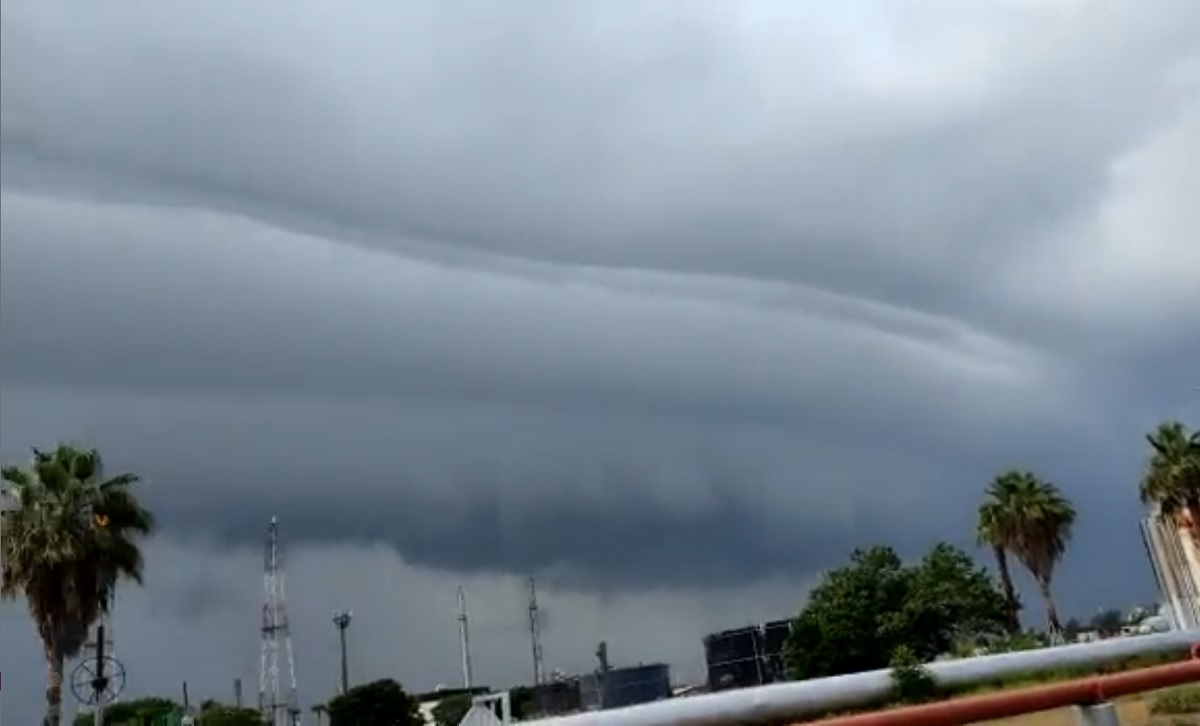 VÍDEO: praia do México registra formação da impressionante nuvem prateleira ou shelf cloud