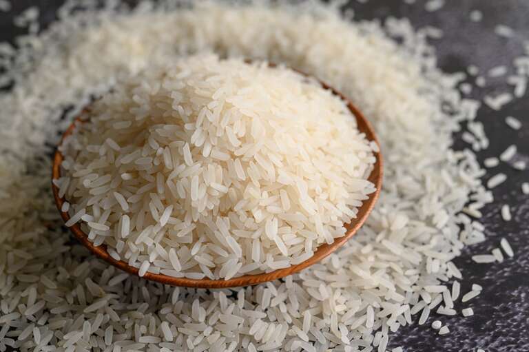 Comer arroz branco pode ser tão ruim para o coração quanto os doces industrializados, diz estudo