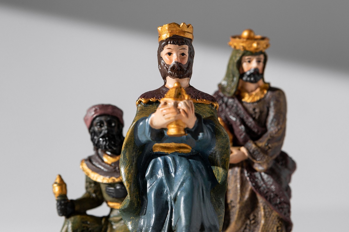 Os Três Reis Magos, na verdade, seriam sacedotes provenientes da própria Judeia 
