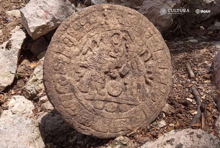 Arqueólogos encontram antigo placar de "futebol" maia em Chichen-Itza, no México