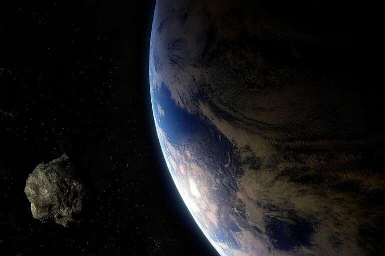 Asteroide maior que o novo World Trade Center passará "perto" da Terra na próxima segunda, 12 de junho