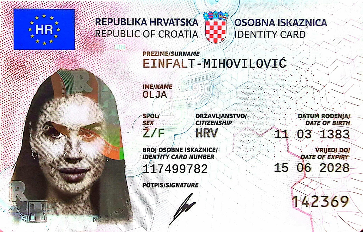 Croata que se diz vampira exibe documento de identidade com data de nascimento de 640 anos atrás