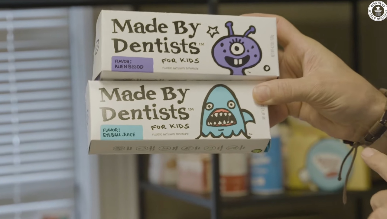 Dentista entra para o livro dos recordes com coleção de creme dental que inclui sabor de uísque e wasabi