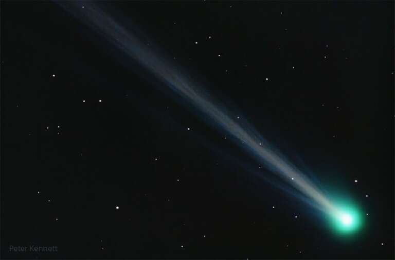 Após ser atingido por forte explosão solar, cometa Nishimura perde a cauda