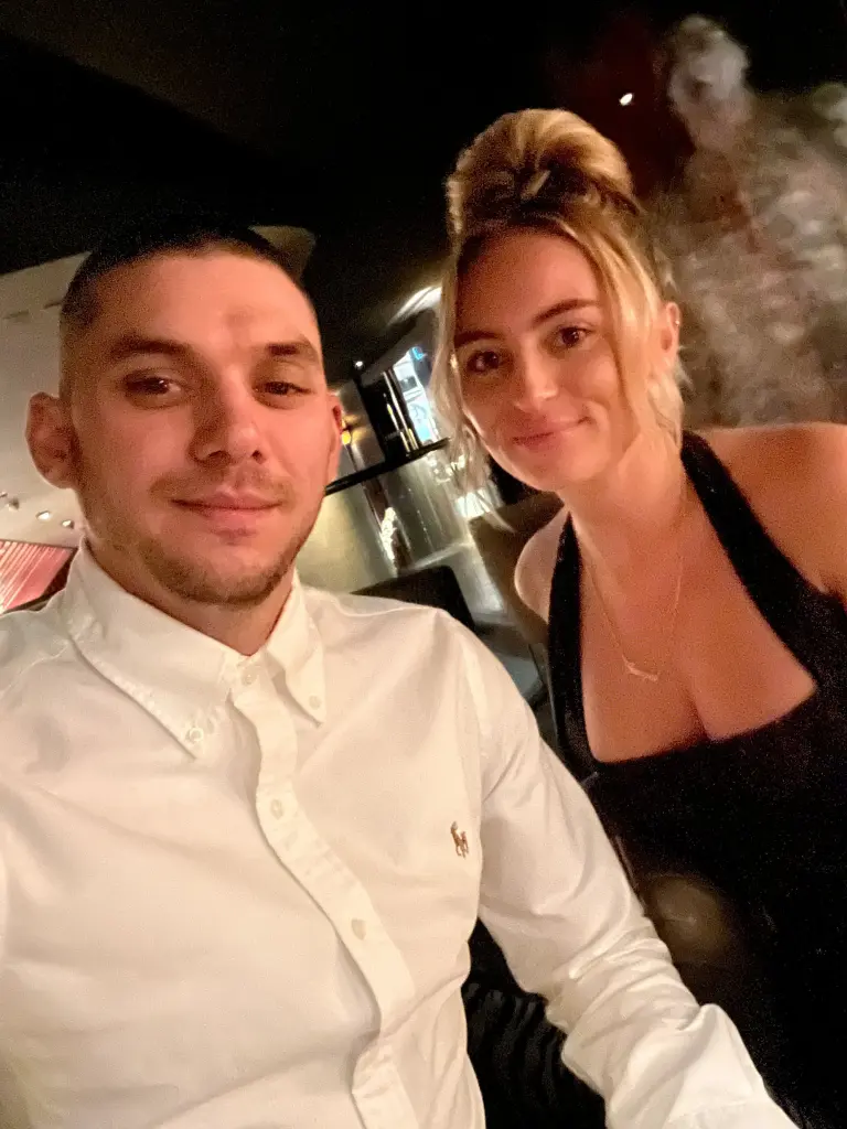 Suposto fantasma de soldado aparece em foto tirada por casal em restaurante de Londres