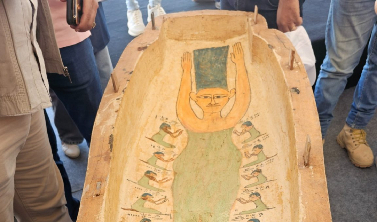 VIRAL: internautas ficam intrigados com semelhança entre múmia egípcia de 3.500 anos e a personagem Marge Simpson